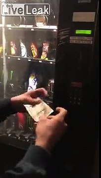 Distributeur.. de drogue cachée dans les chips !