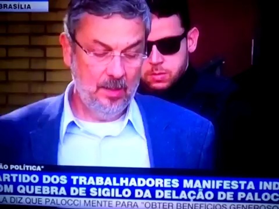 BOMBA-Juiz Moro Partidariza judiciário e usa Palocci como bode expiatorio%2Cafirma partido