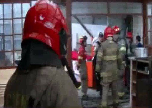 Vela encendida habría sido la causante de un incendio de una vivienda en Cuenca