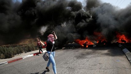 Tải video: شاهد: اشتباكات بين فلسطينيين والجيش الإسرائيلي في الضفة الغربية