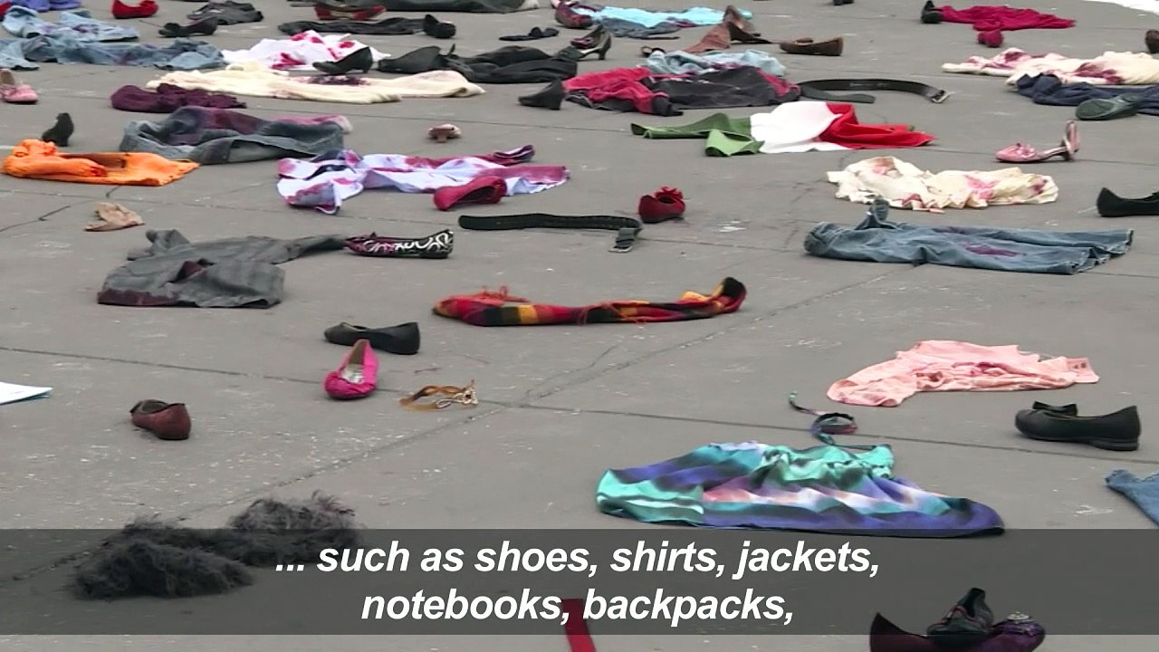 Activists stage memorial to commemorate Tlatelolco massacre