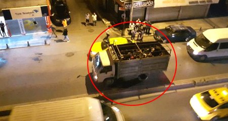 İstanbul'da Kamyon Kasasında 42 Pakistanlı Mülteci Yakalandı, Şoför Kaçtı