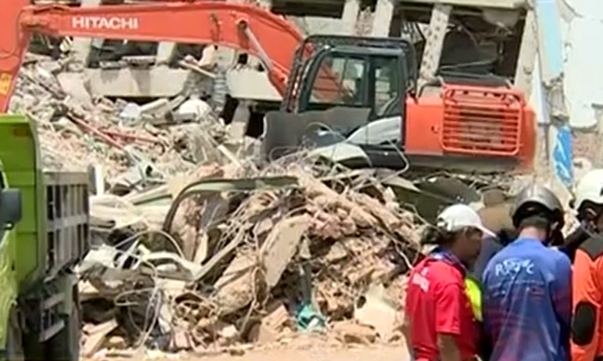 Tiga Jenazah Kembali Dievakuasi dari Hotel Roa Roa