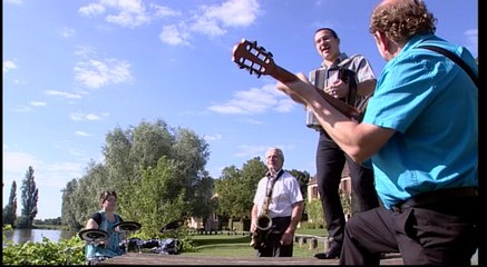 L' étoile du Berry par l' Orchestre Dominique et Stéphanie FLOQUET