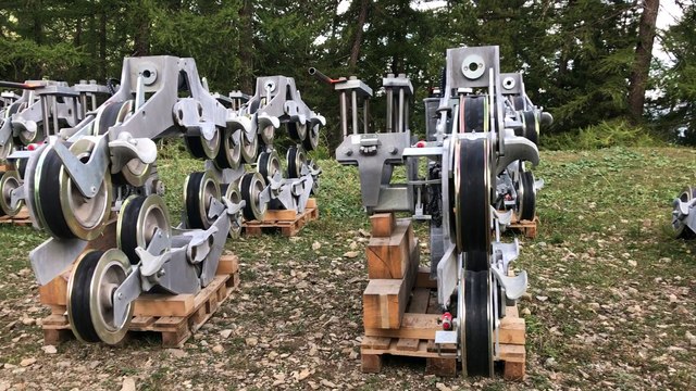 Les Orres : le télésiège Pic vert posé par les airs