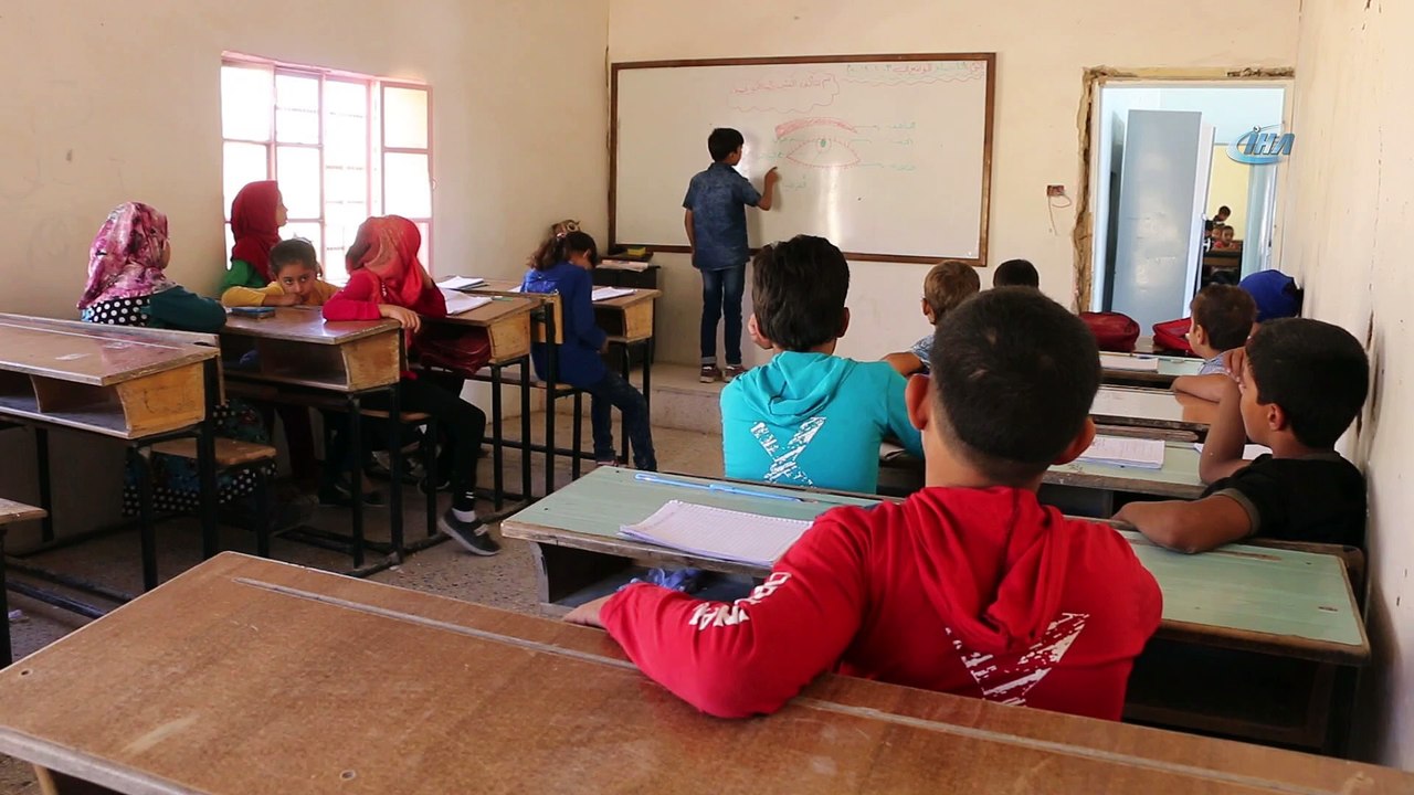 -Halep'te Harabeye Dönen Okulda Eğitim Devam Ediyor