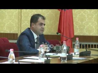 Ora News - Vettingu, opozita s'ia ka besën mazhorancës: Duam kopje të materialit që nisët në Venecia