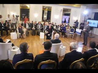 Ora News - Me Putin a NATO-n? Tirana nuk mirëpret vizitën e Vuçiç në Moskë