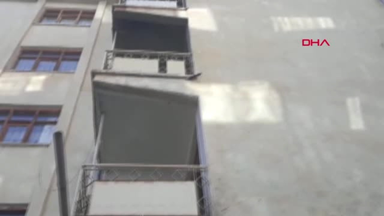 Karaman Yolunu Şaşıran Sincap 5 Katlı Apartmana Tırmandı