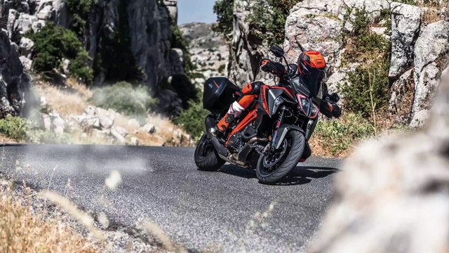 2019 KTM Super Duke 1290 GT First Look