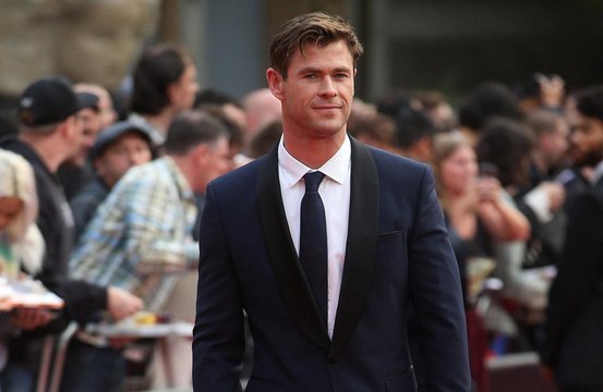 Chris Hemsworth se siente 'asqueado' por sus niveles de riqueza