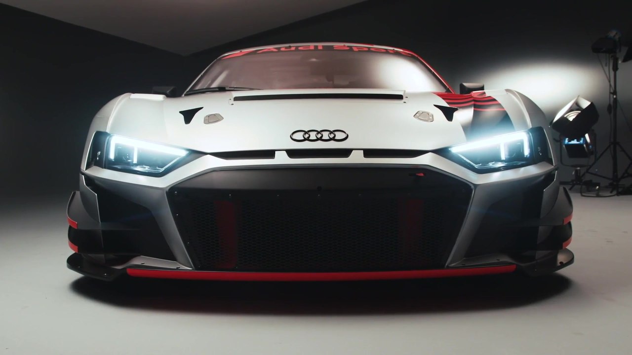 Weltpremiere in Paris - Neue Evolutionsstufe des Audi R8 LMS für den Kundensport