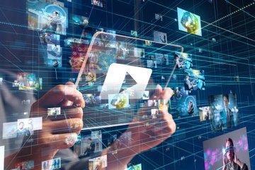 Choose-Your-Own-Adventure 'Black Mirror' Planned at Netflix