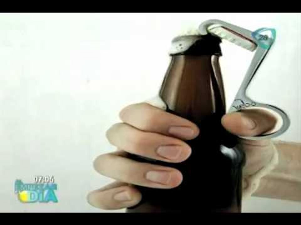 Kebo, destapador de una mano