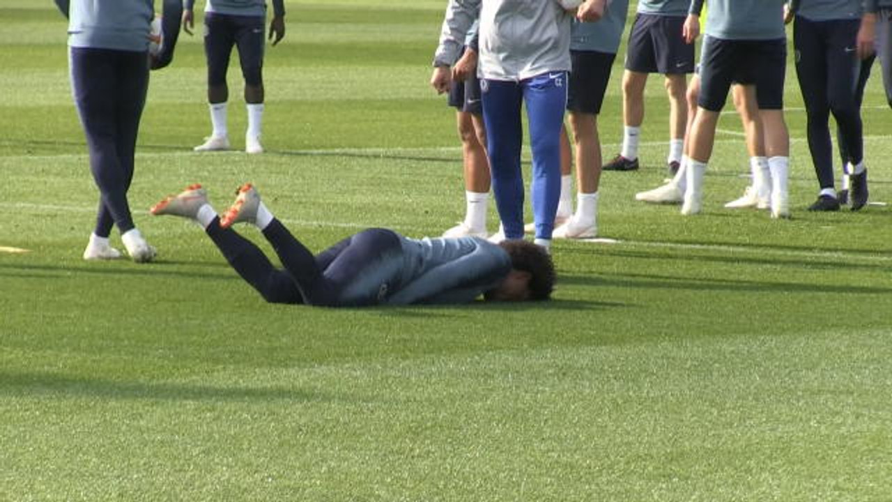 Willian goes down under below the belt shot