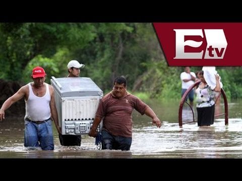 Desalojan a familias de Veracruz por Tormenta Tropical Ingrid / Titulares con Atalo Mata