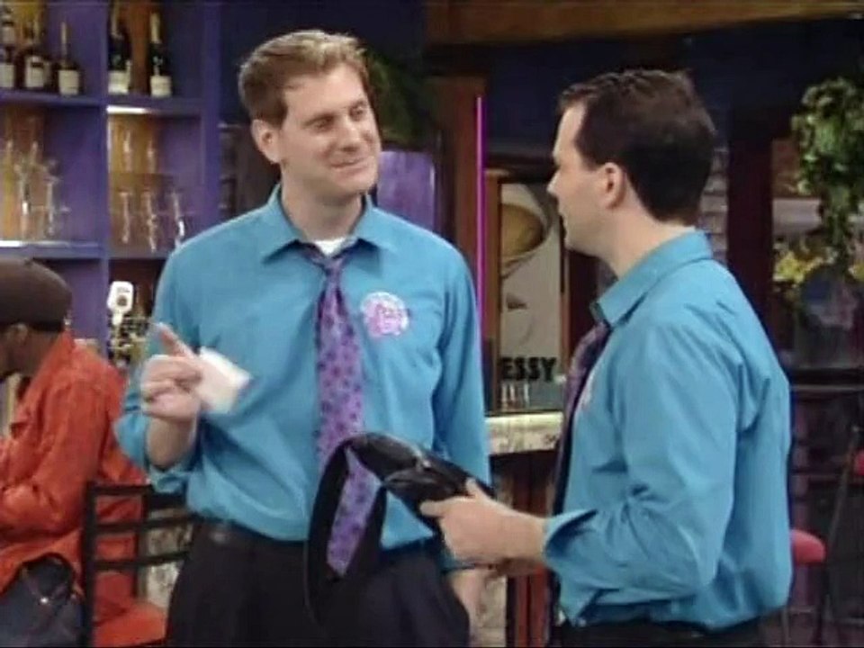 Malcolm & Eddie S04E22 Three Of Club