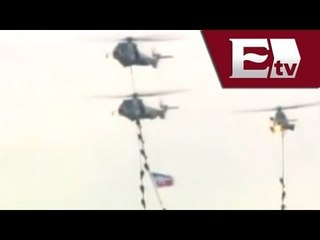 Fuerza aérea mexicana sobrevuela la Plaza de la Constitución/Comunidad