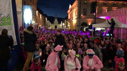 Le départ de la Crazy Pink run à Pontarlier