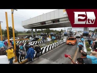 Maestros marchan en la carretera México- Puebla /Comunidad con Antonio Valerio