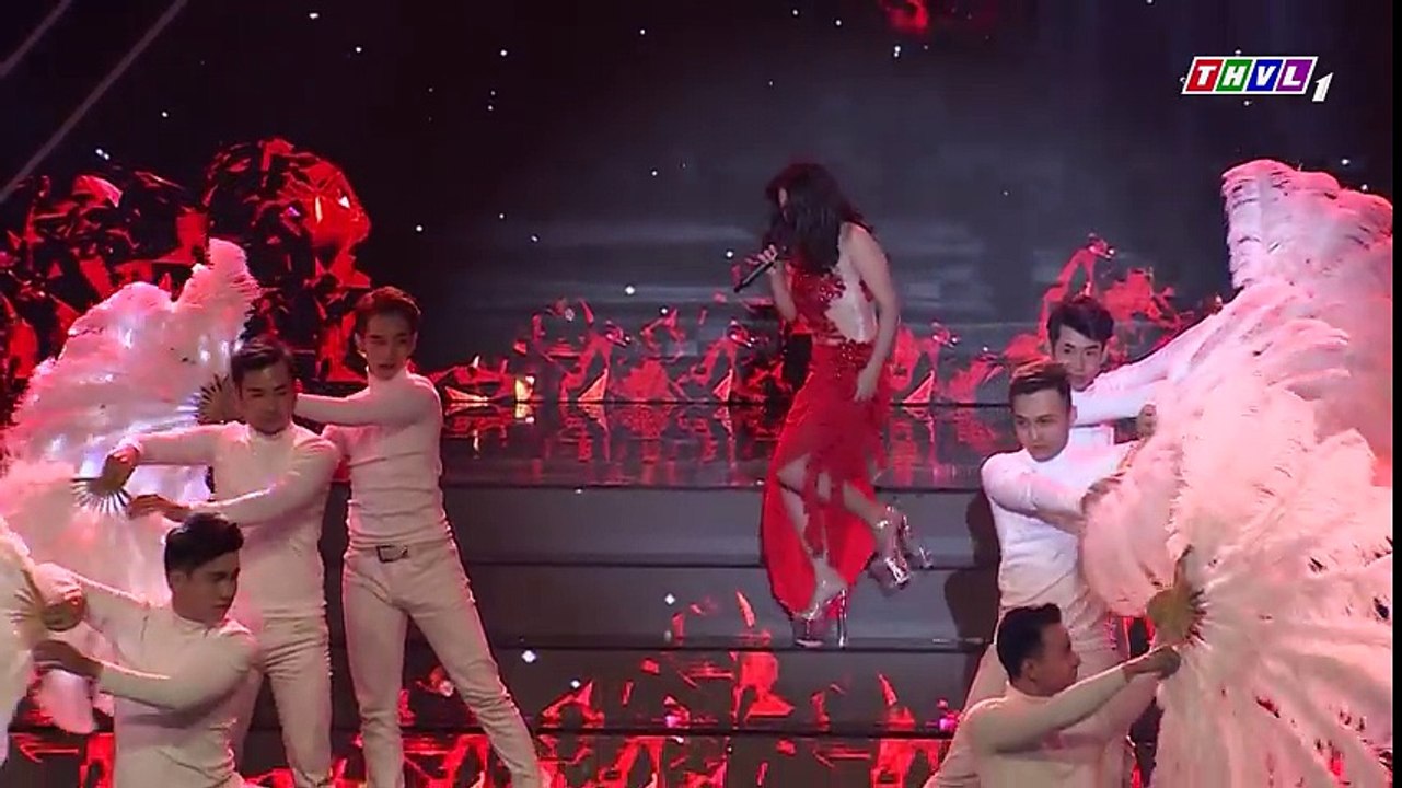 THVL | Ca sĩ thần tượng: Minh Tuyết, Cẩm Ly thót tim với cú vấp bất ngờ của thí sinh