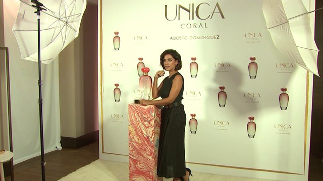 Inma Cuesta presenta ÚNICA CORAL, de Adolfo Domínguez