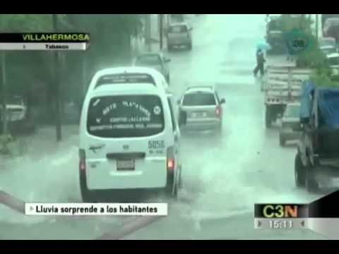 Tremenda lluvia sorprende a los habitantes de Tabasco