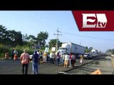 Maestros bloquean la Carretera México - Acapulco / Titulares de la mañana Vianey Esquinca
