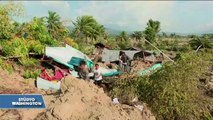 Endonezya’da Depremde Ölenler Toplu Halde Gömülüyor