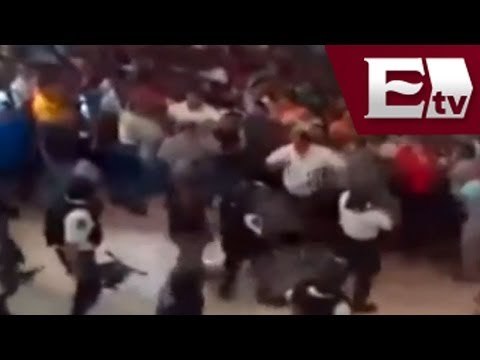 Enfrentamiento entre maestros y policías en Cancún / Titulares de la tarde con Mariana y Kimberly