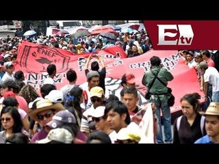 Maestros participan en marchas para escalar puesto / Excélsior Informa con Andrea Newman
