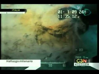 Descubren barco con dos mil años en la profundidad