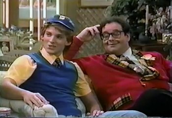 Out Of This World S02E17 Two Many Evies