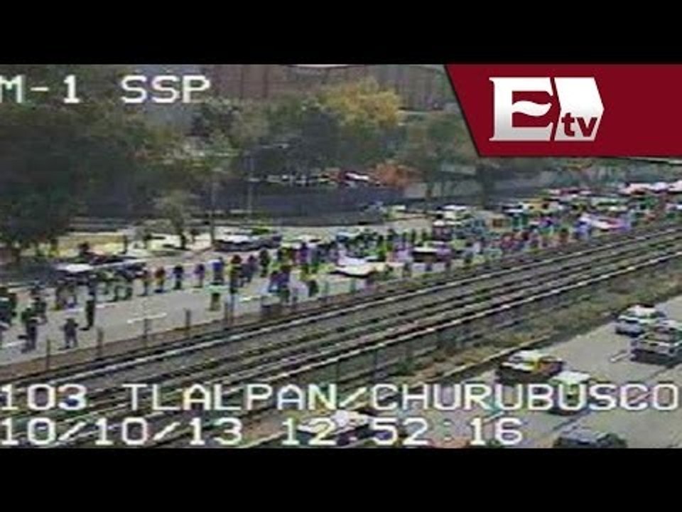 Trabajadores del Colegio de Bachilleres marchan en Tlalpan ; exigen aumento de salario / Mariana H