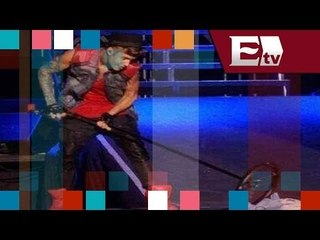 Justin Bieber limpia el piso con bandera argentina / Bieber cleans the floor with Argentina's flag