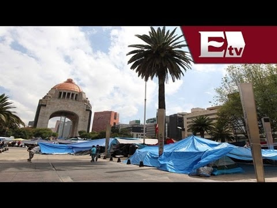 CNTE comienza a liberar la Plaza de la Repúblca ; no se van / Titulares con Vianey Esquinca