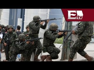 Policías disparan por nervios durante manifestación en Apatzingán / Alejandro y Kimerly
