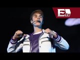 Fans de Justin Bieber acampan fuera del Estadio Nacional de Chile / Joanna Vegabiestro