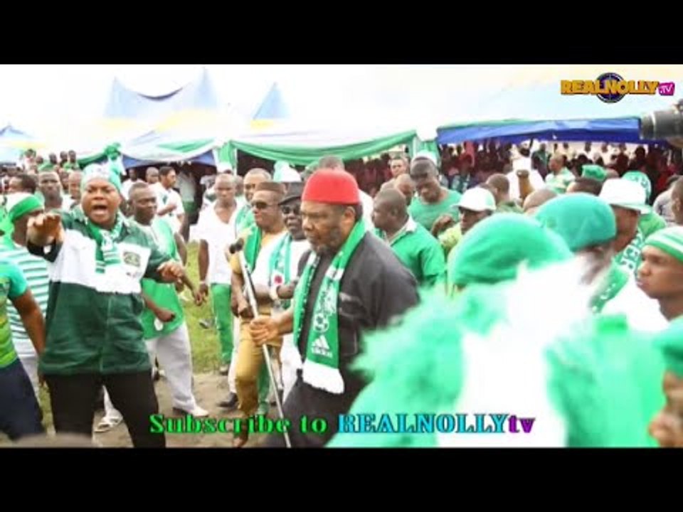 Pete Edochie Perfoms Live In Concert