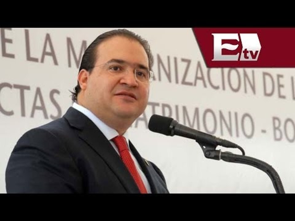 Gobernador de Veracruz firma convenio para viviendas dignas a policías / Paola Virrueta