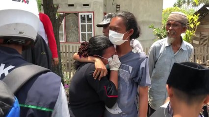 진흙에 잠긴 마을...모든 걸 잃은 주민들 / YTN