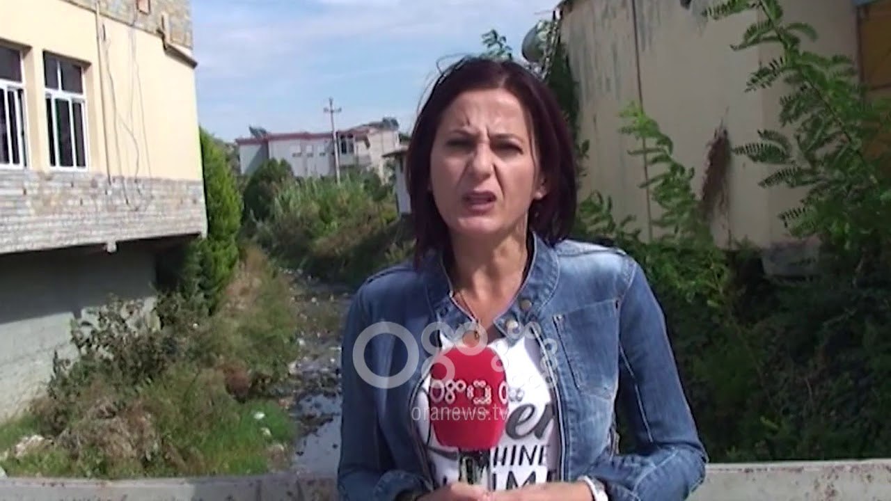 Ora News - “Përroi” i ujërave të zeza në Berat, vatër infeksioni