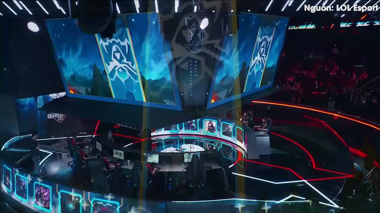 Vòng khởi động ngày 2: EDG vs INF