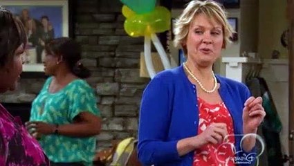 Good Luck Charlie S03E03 Amy Needs A Shower