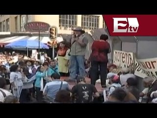 Morena forma cadena humana en rechazo a la aprobación de la Reforma Energética / Andrea Newman