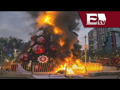 Incendian árbol navideño en Paseo de la Reforma/ Titulares con Atalo Mata