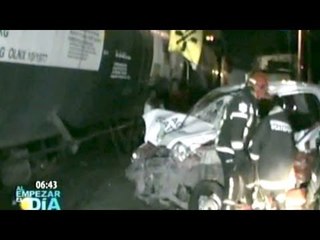 Fallece taxista al ser arrollado por el paso del tren en Ecatepec