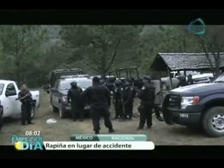 Caen dos policías por rapiña en accidente de Jenni Rivera
