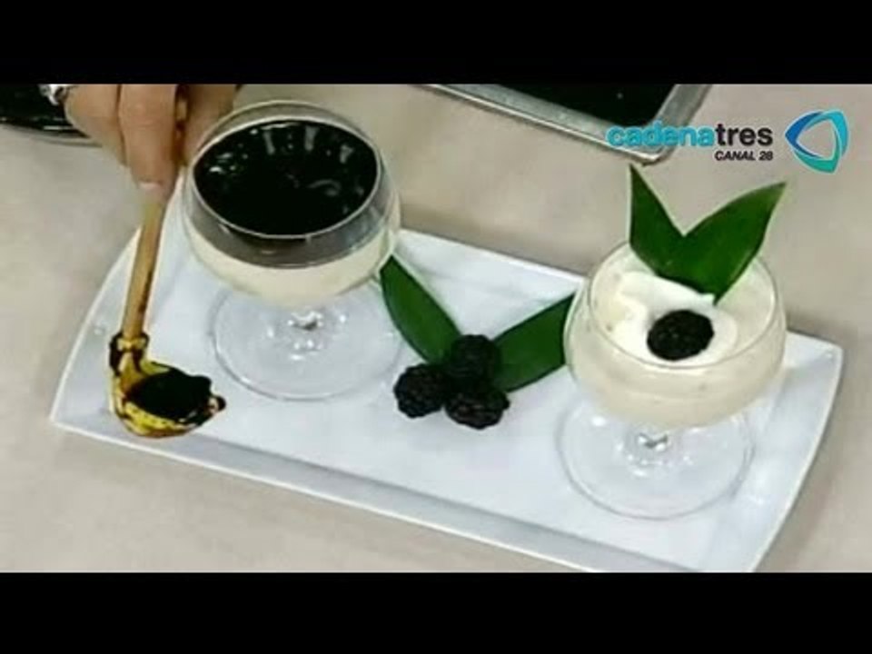 Receta de panna cota con salsa de zarzamoras. Receta de comida fáciles y rápidas