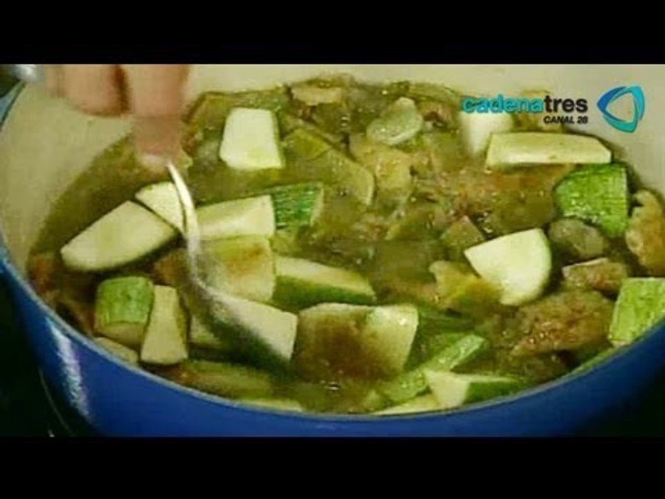 Receta de chicharrón con nopales. Recetas de comida fáciles y rápidas / Cocina Mexicana
